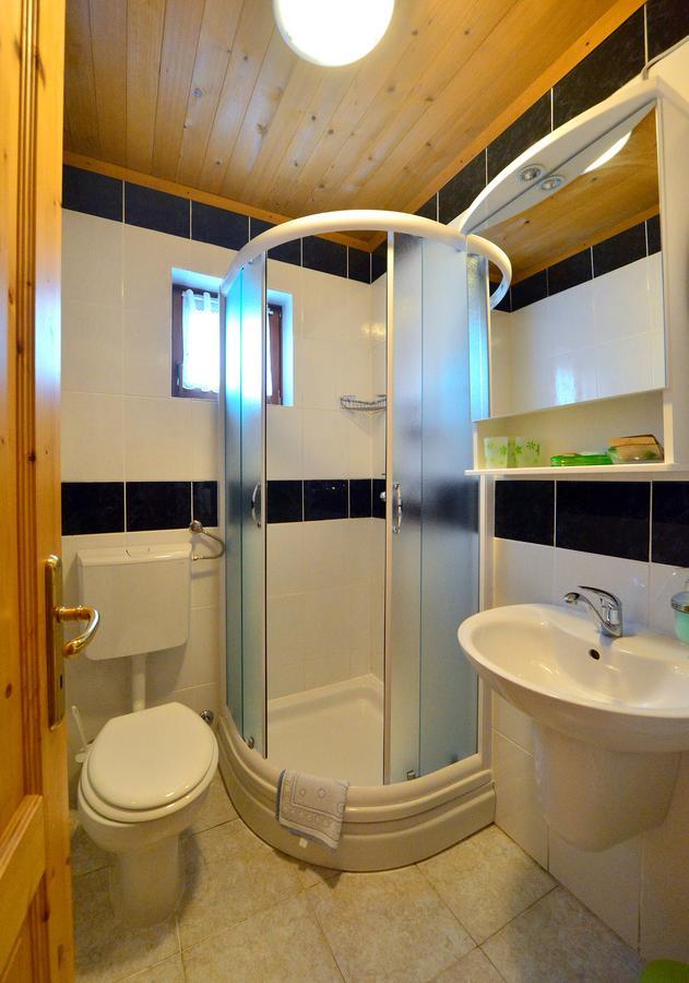 Kod Korita Rooms Crni Lug Bagian luar foto